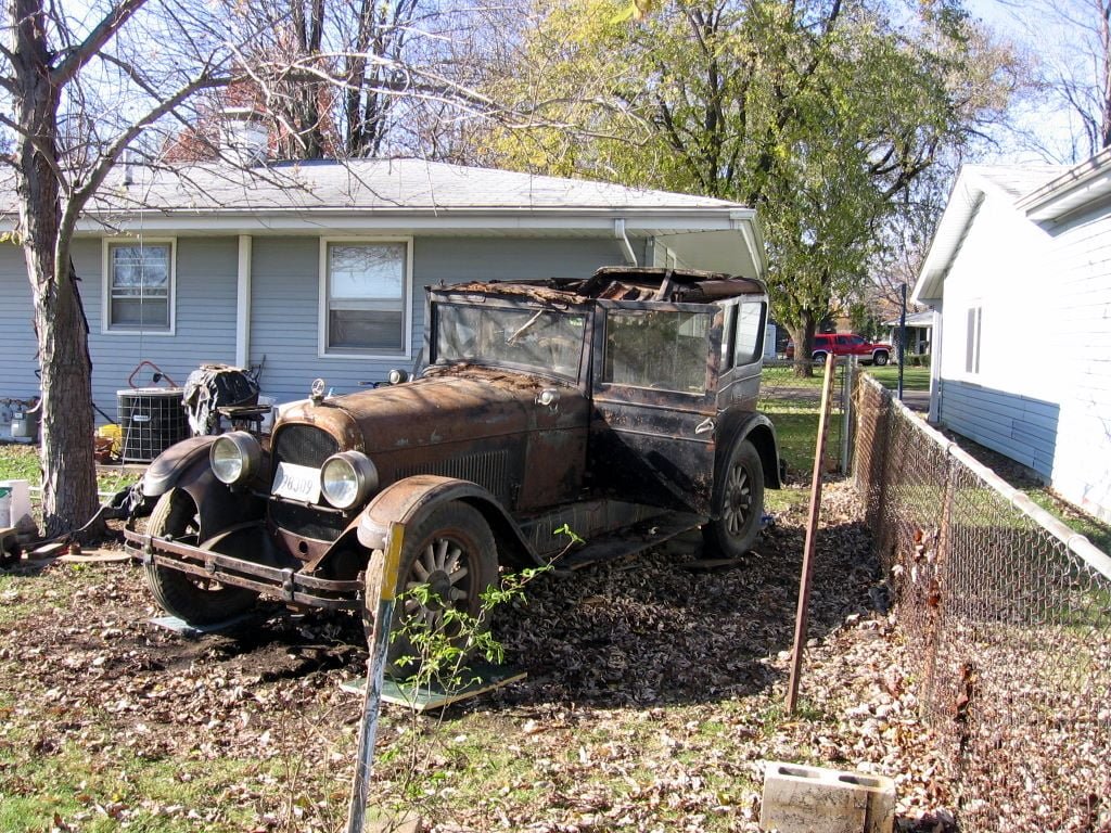 1926 Locomobile Junior 8 Sedan