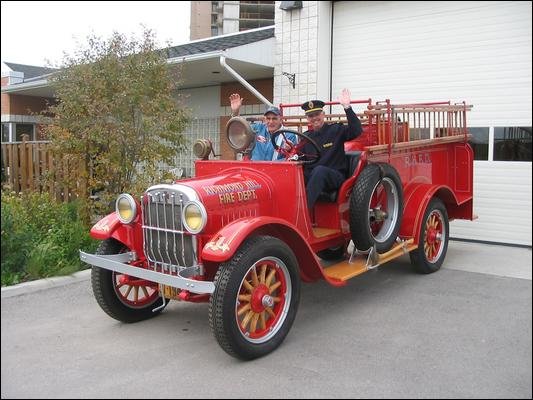 1924 Mason fire truck, Richmond Hill, Ontario